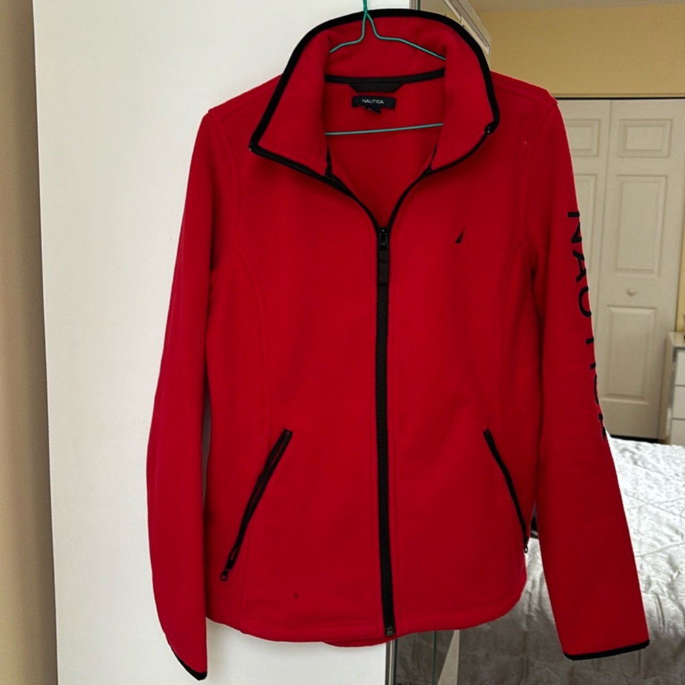 Warm and soft Nautica flees. Like new. Size M with slim fit design.